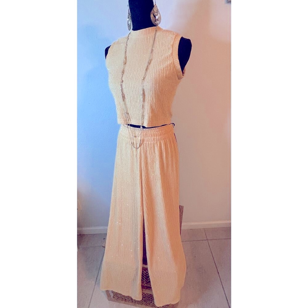 LOVE POEM SET Crinkled Butter Yellow Tiny Gem Crop Top *L & Wide Leg Pant *S - Picture 9 of 10